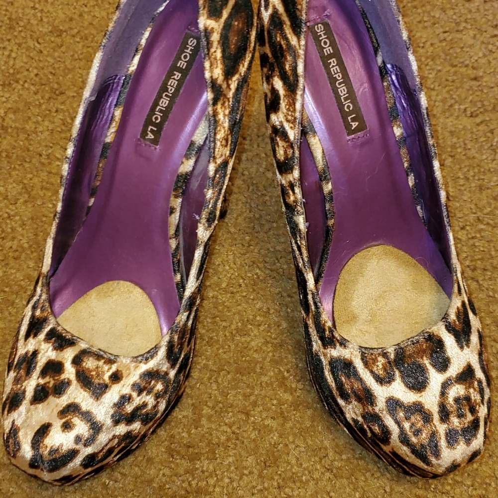 4.5 inch Cheetah Print Suede High Heels
